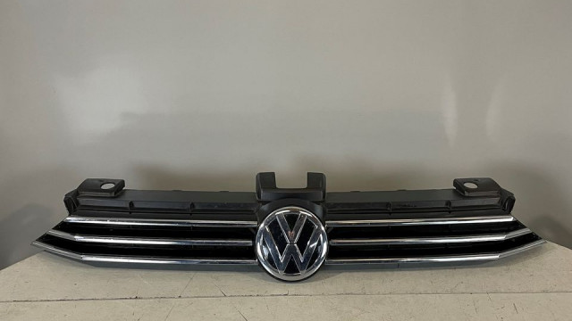VW Golf  SportsVan  2014-  reste bamperī centrs 510853651L