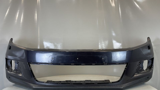 VW Tiguan 2011-2015 Бампер передний (омыв+сенс) 5N0807221K