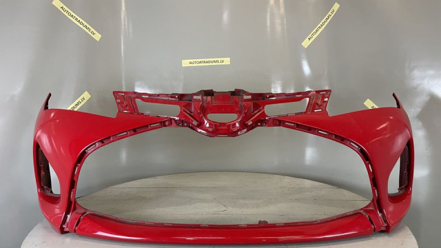 Toyota Yaris 2014-2017 бампер передний 521190D660