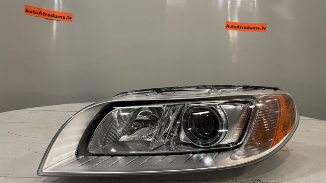 Volvo S80/V70 2013- фара передняя левая xenon (желт) 31383540